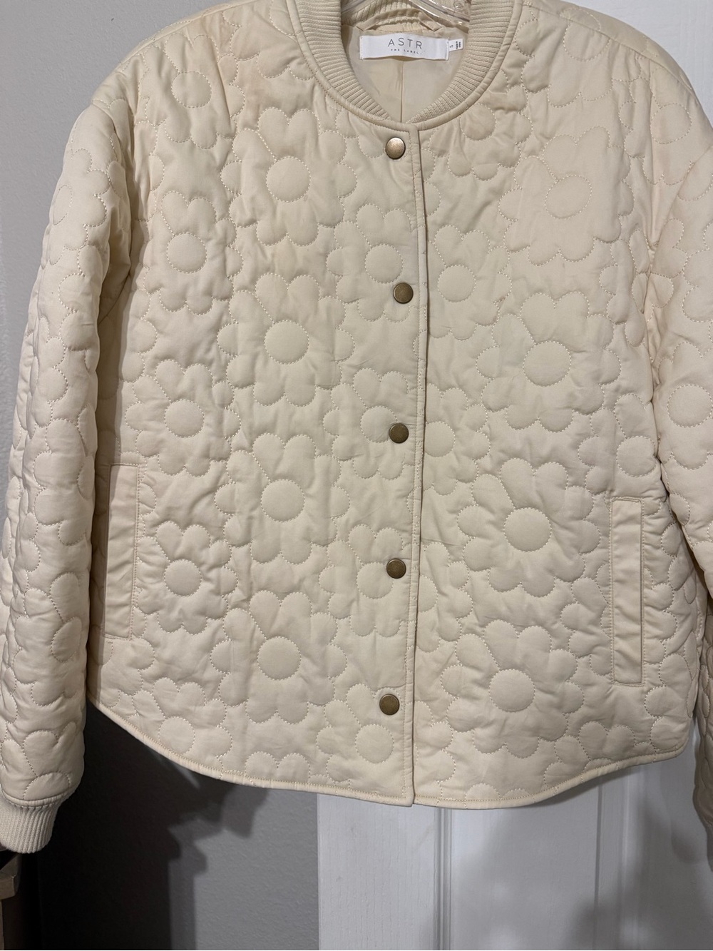 ASTR The Label Quilted Cream Floral Jacket small